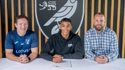 'I've made my family proud': SA U17 defender signs first professional deal with Norwich in England - news24.com - South Africa - Algeria