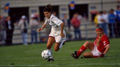Mia Hamm talks playing as goalkeeper at a Women's World Cup - ESPN