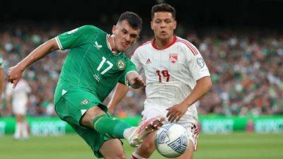 Jason Knight: Ireland midfielder joins Bristol City from Derby