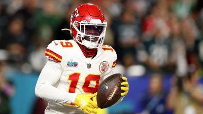 Chiefs' Kadarius Toney claims he was hacked after vulgar Twitter interactions with Giants fans