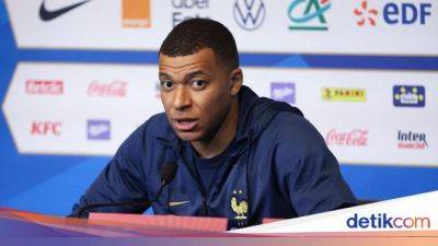 Kylian Mbappe - Nasser Al-Khelaifi - Les Parisiens - Paris Saint-Germain - PSG Tunjuk Mediator demi Rayu Mbappe Perpanjang Kontrak - sport.detik.com