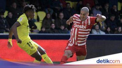 Sergio Busquets - Guardiola Minta Barcelona Tak Usah Rekrut Romeu - sport.detik.com