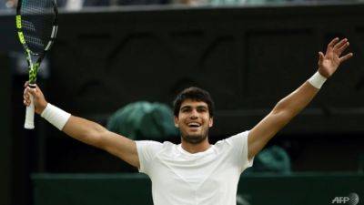 Alcaraz takes next step in bid for Wimbledon glory
