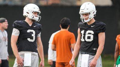 Steve Sarkisian - Texas' Quinn Ewers explains viral photo with Arch Manning and other QBs: 'It was just fun' - foxnews.com - Usa - state Texas