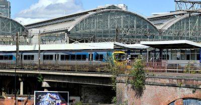 Delays on trains between Manchester Piccadilly and Stockport with lines blocked