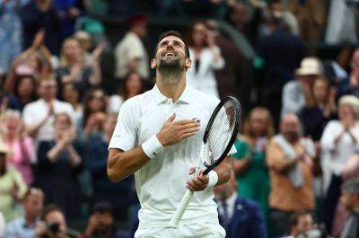Roger Federer - Carlos Alcaraz - Jannik Sinner - Novak Djokovic - Martina Navratilova - Novak Djokovic advances to Wimbledon final to stay on track for eighth title - thenationalnews.com - Italy