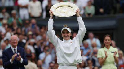 Marketa Vondrousova Becomes First Unseeded Woman To Win Wimbledon In Open Era