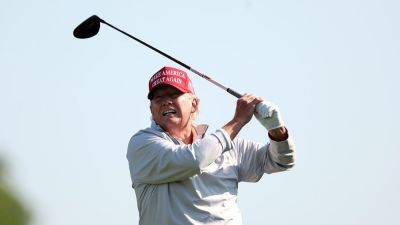 Donald Trump hits awful shank at his Los Angeles golf course