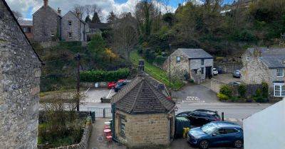 Liam Gallagher - The quirky Peak District village loved by Liam Gallagher and Tom Cruise with a curry house in a cave - manchestereveningnews.co.uk