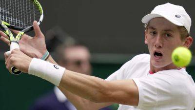 Searle ends Britain's 61-year wait for Wimbledon boys' singles success - channelnewsasia.com - Britain - Russia