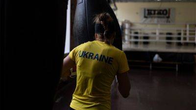 Paris Olympics - Jae C.Hong - Ukrainian boxer Anna Lysenko is preparing for Paris Olympics through the sounds of war - foxnews.com - Russia - Ukraine