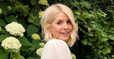 Holly Willoughby 'urges' fans in message after sudden This Morning break as she's seen for first time in 'beautiful' snap