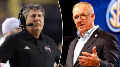 Wesley Hitt - SEC Commissioner Greg Sankey ditches formal attire during Media Days in honor of Mike Leach - foxnews.com - county Day - state Tennessee - state Texas - state Mississippi - state Arkansas - state Washington