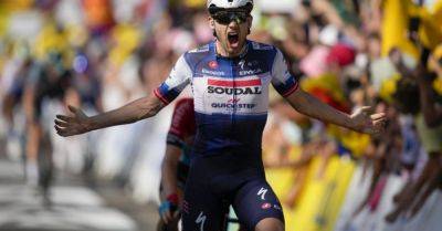 Kasper Asgreen sprints to maiden Tour de France stage win in Bourg-en-Bresse