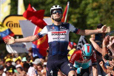 Kasper Asgreen holds on to win Tour de France Stage 18 as Jonas Vingegaard maintains lead