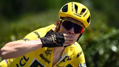 Tadej Pogacar - Adam Yates - Jonas Vingegaard - Vingegaard protects big Tour de France lead as Asgreen holds on to win 18th stage - cbc.ca - Britain - France - Denmark - Norway - Slovenia