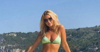 Amanda Holden - Star - Amanda Holden 'wows' in fresh bikini display as celebrity pals clamour to respond - manchestereveningnews.co.uk - Britain - Italy - Instagram