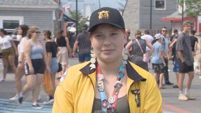 Manitoba wrestler cuts the hair she grew in honour of her grandfather to make weigh-in at NAIG - cbc.ca - Usa - Canada