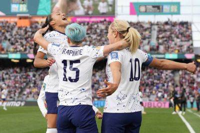 USA make strong start to Women's World Cup title defence