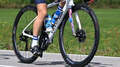 Cyclist Jacopo Venzo, 17, dies after crash during Austria race - ESPN