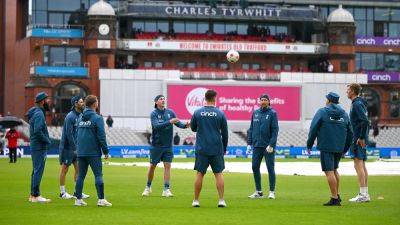 Rain turns England's Ashes hopes to dust