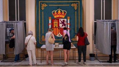 Breaking news. Conservative party ahead in Spain's election - polls