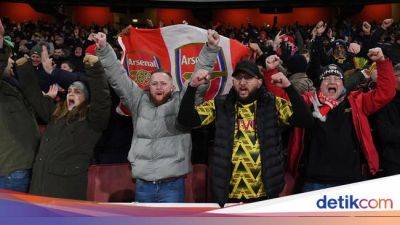 Jadon Sancho - Bruno Fernandes - Duh! Suporter Arsenal Tonton Pramusim sampai Ribut-ribut Segala - sport.detik.com