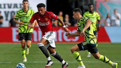 Fernandes and Sancho give United friendly win over Arsenal
