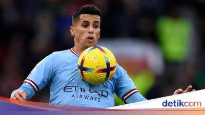 Kyle Walker - Joao Cancelo - Pep Guardiola - Masa Depan Cancelo di Man City Masih Abu-abu - sport.detik.com - Japan