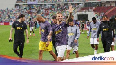 Lapangan kayak Begini Bikin Tottenham Vs Leicester di Bangkok Batal