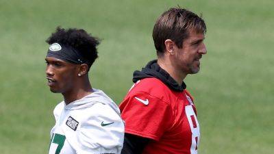 Aaron Rodgers - Garrett Wilson - Mike Stobe - Aaron Rodgers hits Garrett Wilson for viral touchdown catch at Jets practice as chemistry develops - foxnews.com - New York - county Wilson - state New Jersey - county Park