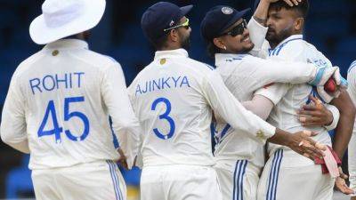 Virat Kohli - Mukesh Kumar - "Virat Bhaiya Ran Up And Hugged Me": Mukesh Kumar On Taking Maiden Test Wicket - sports.ndtv.com - India
