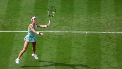 WTA roundup: Bernarda Pera wins three-set opener in Hamburg