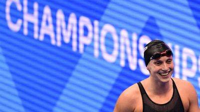 Katie Ledecky - Katie Ledecky ties Michael Phelps record at Worlds with gold medal finish in 1,500-meter freestyle - foxnews.com - France - Usa - Japan