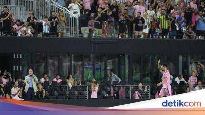 Duh, Fans Inter Miami Tinggalkan Stadion Usai Messi Diganti