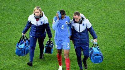 France skipper doubtful for key World Cup clash