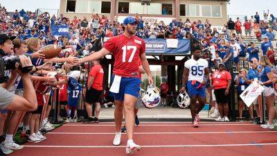 Bills’ Josh Allen makes young fan’s day with help from brother: ‘My sister loves you’