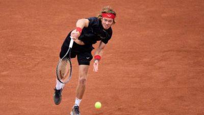 ATP roundup: Andrey Rublev saves 3 match points to win in Hamburg