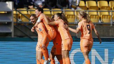 Vivianne Miedema - Lindsey Horan - Jill Roord - Netherlands content - but not cheering - after holding US 1-1, says coach - channelnewsasia.com - Netherlands - Portugal - Usa