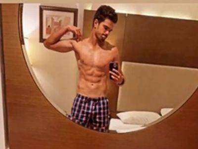Sachin Tendulkar - Arjun Tendulkar - Arjun Tendulkar Sets Internet On Fire With His Latest Six-Pack Abs Pic - sports.ndtv.com - India