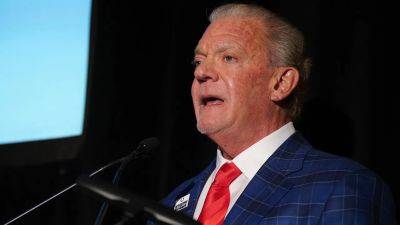 Colts owner Jim Irsay fires back at NFL running backs; calls complaints over depleted market 'inappropriate'