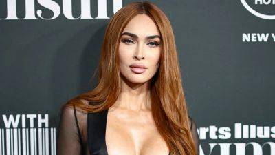 Megan Fox Responds to Critics Over Posting Her Nail Tech's GoFundMe Instead of Paying for It Herself - etonline.com - Instagram