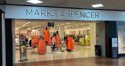 Marks and Spencer's £25 jumper is 'perfect' for summer weather that won't make its mind up and goes with any trousers or jeans - manchestereveningnews.co.uk - Britain