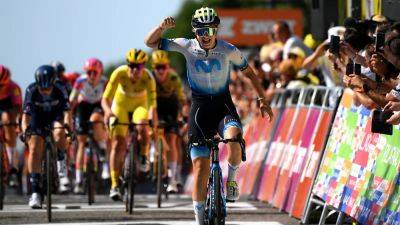 Emma Norsgaard holds on to take stage win at Tour de France Femmes