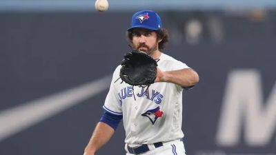 John Schneider - Blue Jays - Blue Jays stopper Romano on injured list with inflamed lower back - cbc.ca - Usa - San Francisco - Los Angeles - Jordan - county Buffalo - state New York