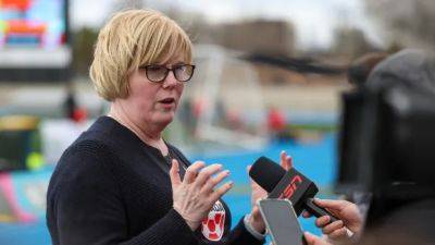 New sport minister backs 'formal process' on abuse, voices support for Canadian women's soccer team