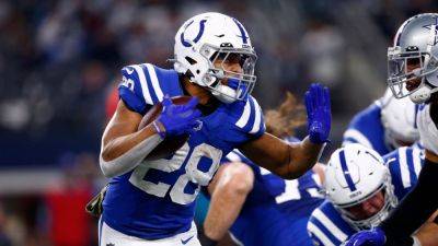 Jonathan Taylor - Jim Irsay - Colts RB Jonathan Taylor reported back pain in pre-camp physical, source says - ESPN - espn.com