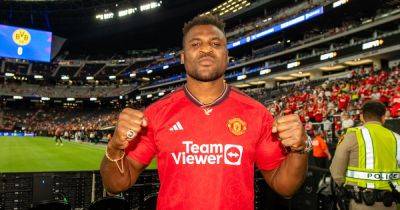 Tyson Fury's next opponent attempts to goad him with Manchester United support