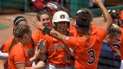 Outgoing Auburn softball player rips program in deleted posts: 'When you fail, you are immediately benched' - foxnews.com - Usa - county Hall - state Alabama - state Oklahoma