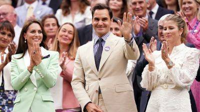 Roger Federer - Princess Kate gives Wimbledon champion Roger Federer a lengthy standing ovation at the All England Club - foxnews.com - Britain
